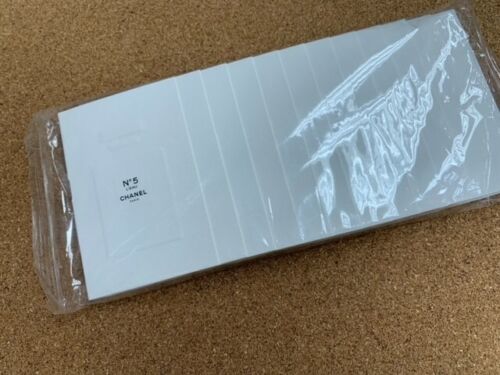 CHANEL No. 5 L'eau Eau de Toilette EDT 1.5ml Spray Vials - Refreshing and Sophisticated Fragrance in a Convenient Set - Buy Online at Nilgiri Stores